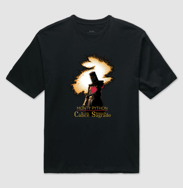 Camiseta Monty Python Em Busca do Cálice Sagrado Oversized