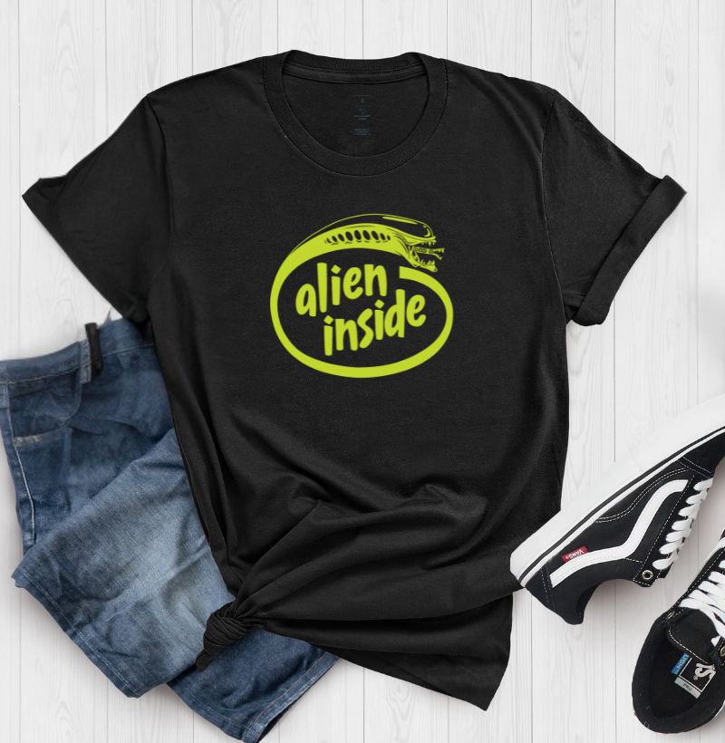 Camiseta Alien Inside Coleção Horror Espacial