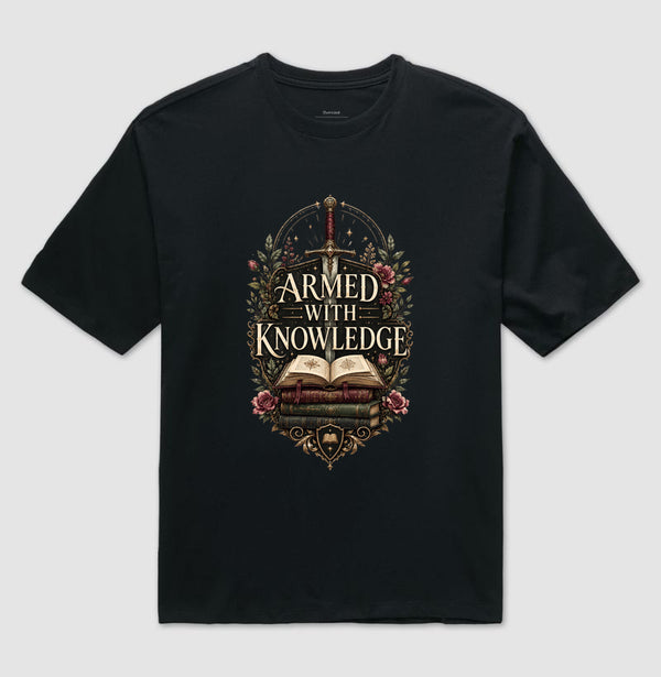 Camiseta Armed With Knowledge Oversized