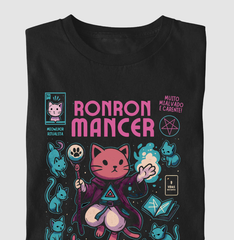 Camiseta RonronMancer Mialvado e Carente 100% Algodão